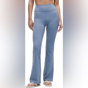 Lululemon Groove super high rise flare leggings size 4